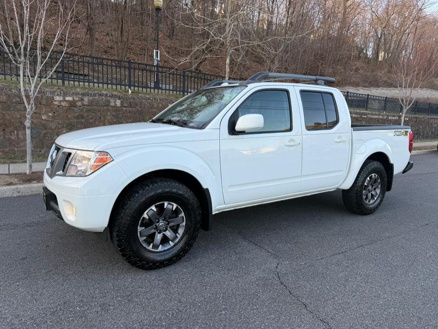 2015 Nissan Frontier 4WD Crew Cab PRO-4X photo
