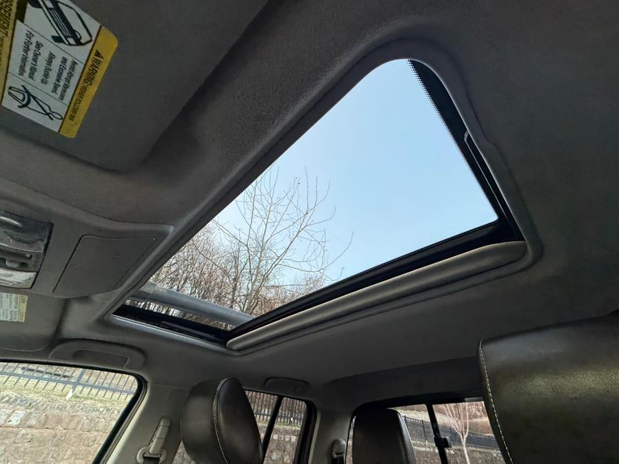 2015 Nissan Frontier 4WD Crew Cab PRO-4X photo