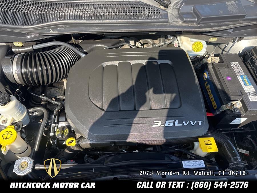 2017 Dodge Grand Caravan SXT photo