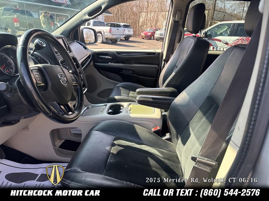 2017 Dodge Grand Caravan SXT photo