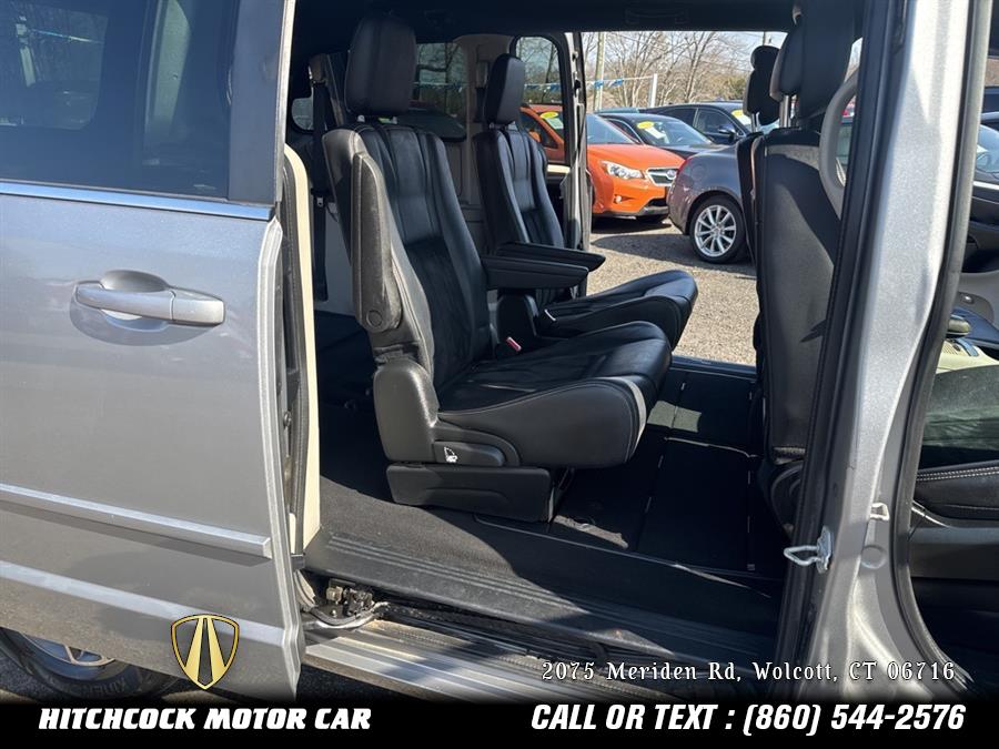 2017 Dodge Grand Caravan SXT photo