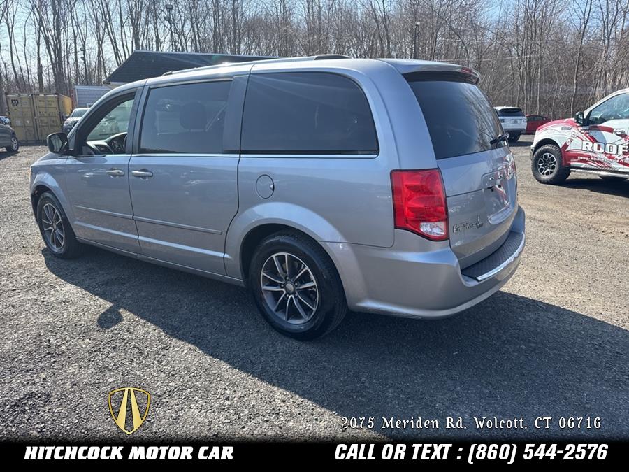 2017 Dodge Grand Caravan SXT photo