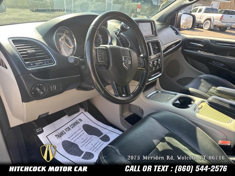 2017 Dodge Grand Caravan SXT photo