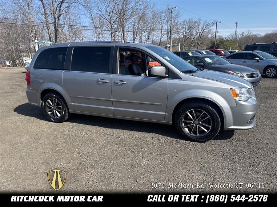 2017 Dodge Grand Caravan SXT photo