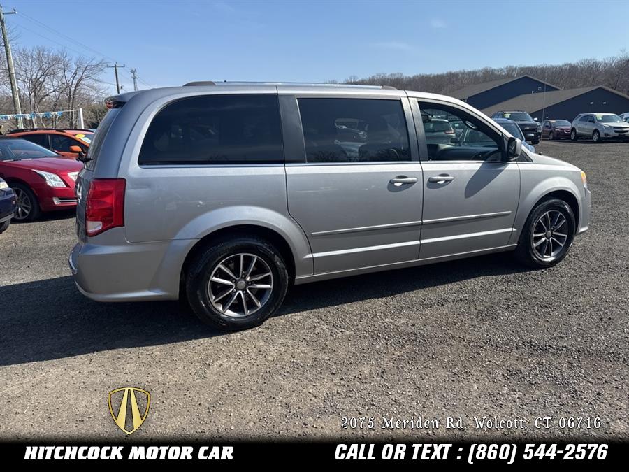 2017 Dodge Grand Caravan SXT photo