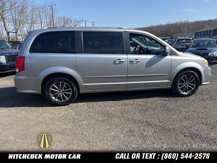 2017 Dodge Grand Caravan SXT photo