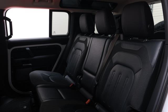 2020 Land Rover Defender 110 S photo