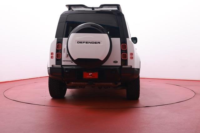 2020 Land Rover Defender 110 S photo
