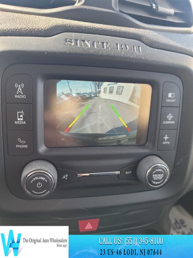 2017 Jeep Renegade Trailhawk 4x4 photo