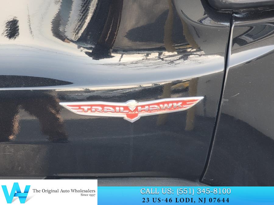 2017 Jeep Renegade Trailhawk 4x4 photo