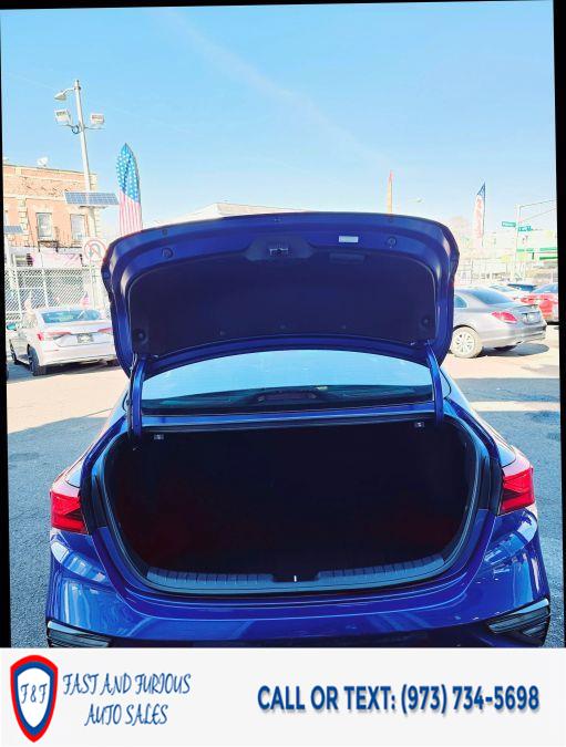 2021 Kia Forte LXS Sedan 4D photo