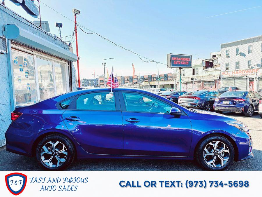 2021 Kia Forte LXS Sedan 4D photo