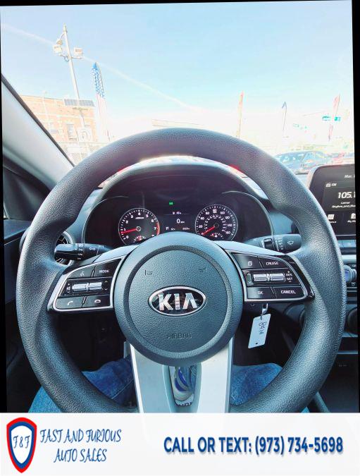 2021 Kia Forte LXS Sedan 4D photo