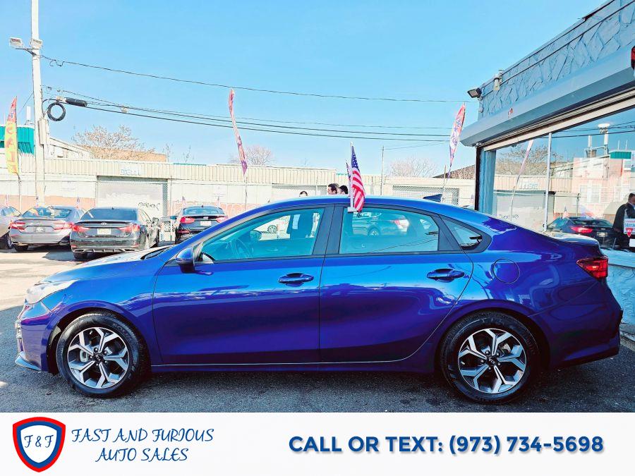 2021 Kia Forte LXS Sedan 4D photo