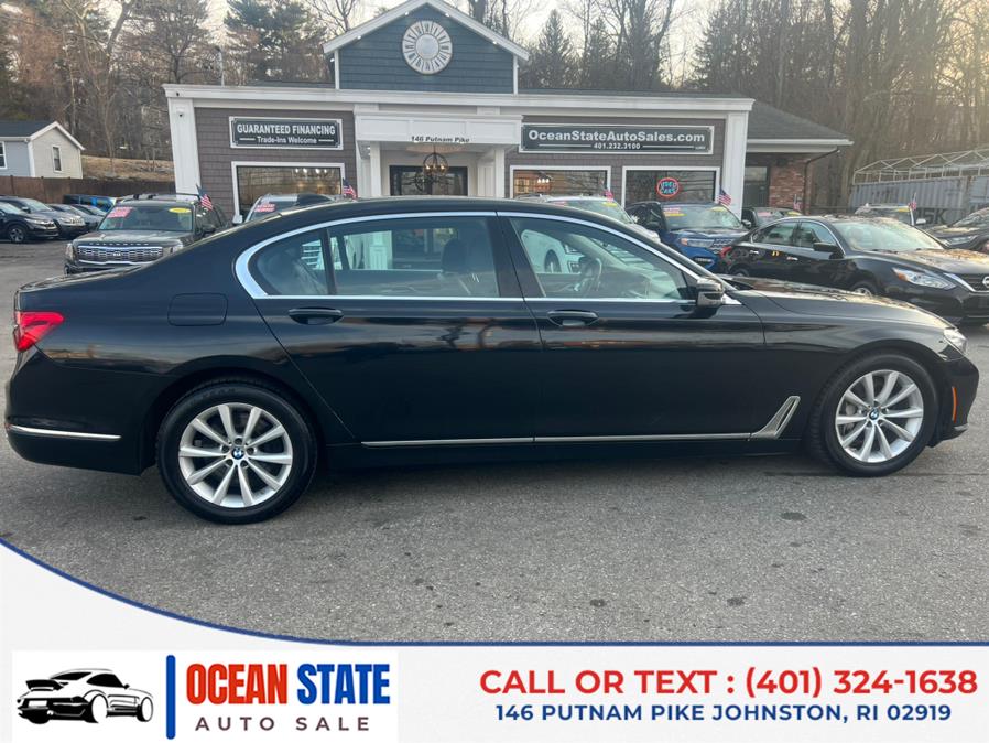 2017 BMW 7-Series 740i xDrive Sedan photo