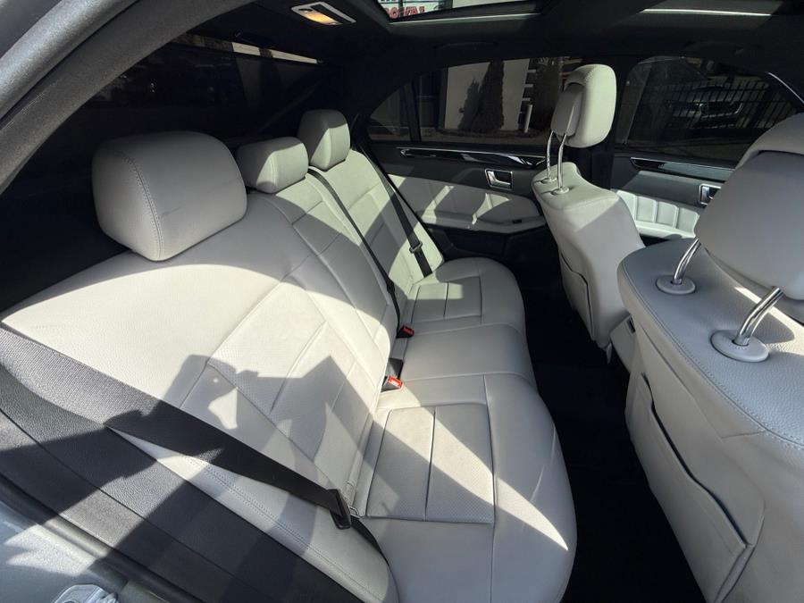 2012 Mercedes-Benz E-Class E350 4MATIC Luxury photo