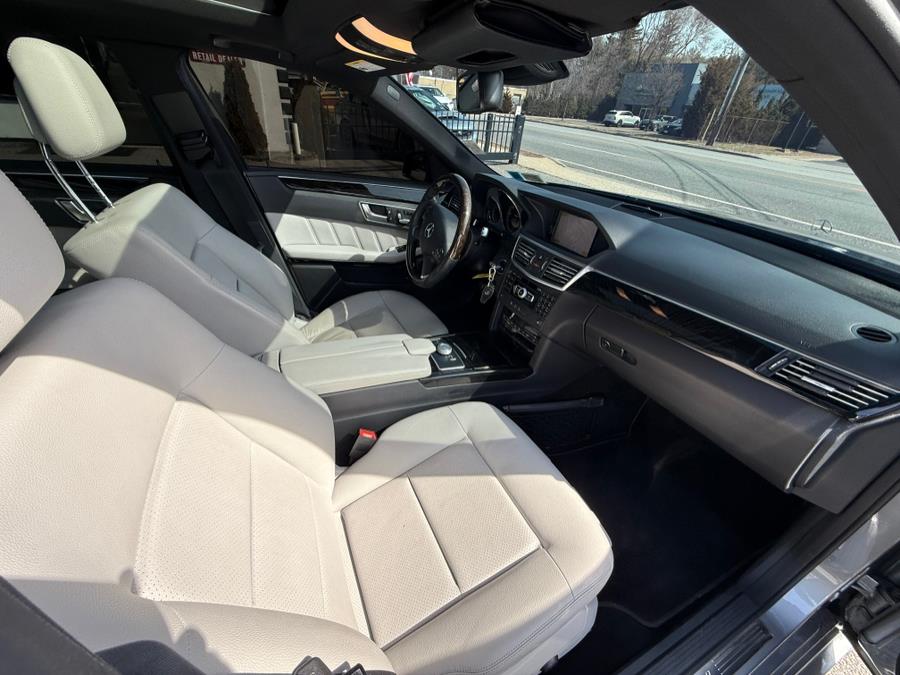 2012 Mercedes-Benz E-Class E350 4MATIC Luxury photo