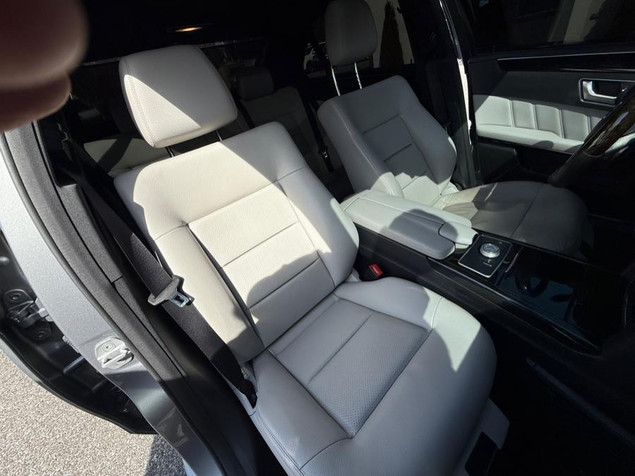 2012 Mercedes-Benz E-Class E350 4MATIC Luxury photo