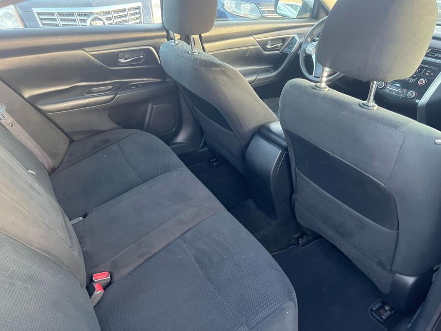 2015 Nissan Altima 4dr Sdn I4 2.5 S photo