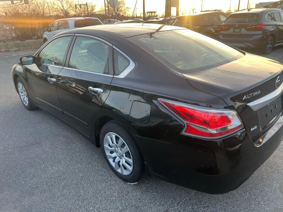 2015 Nissan Altima 4dr Sdn I4 2.5 S photo