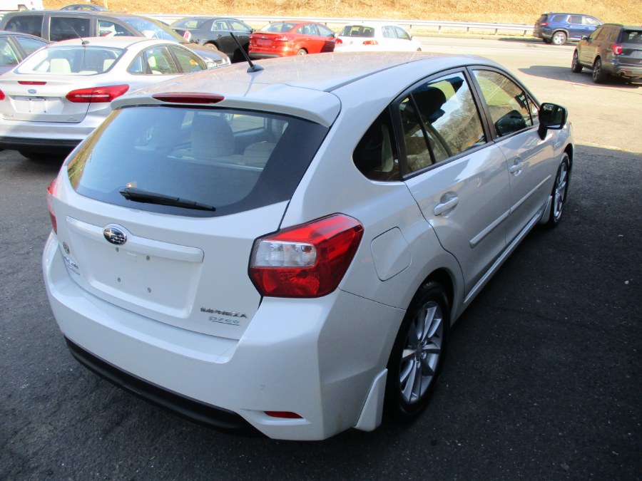 2013 Subaru Impreza 2.0i Premium photo