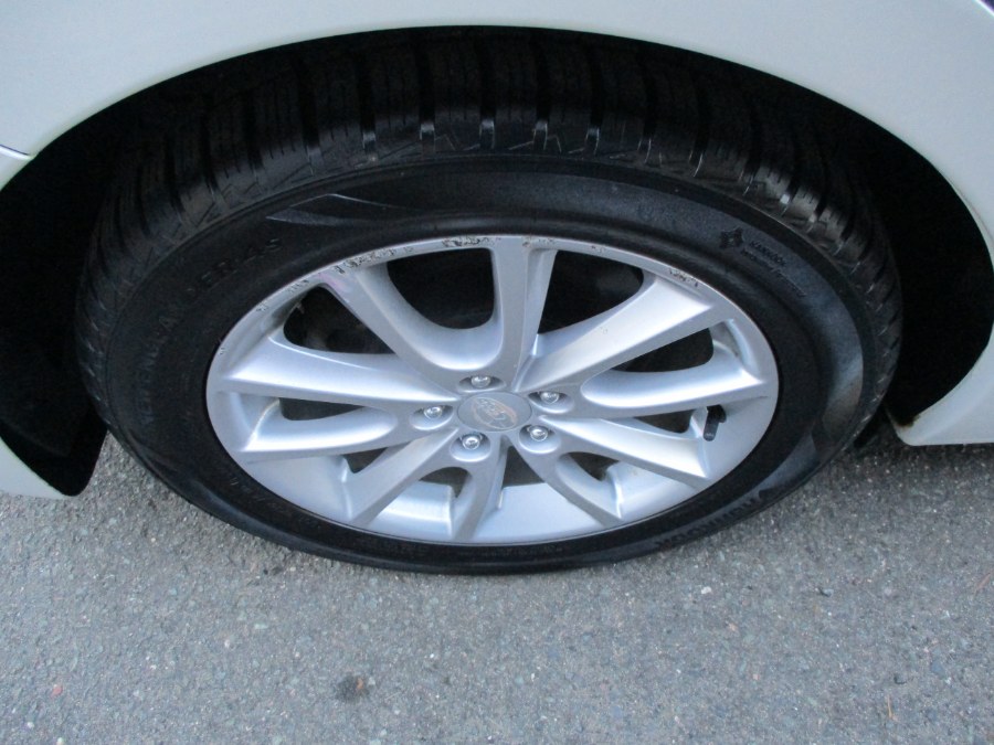 2013 Subaru Impreza 2.0i Premium photo