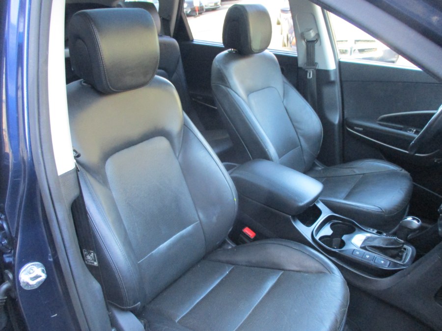2017 Hyundai Santa Fe Limited Ultimate 3.3L Auto AWD photo