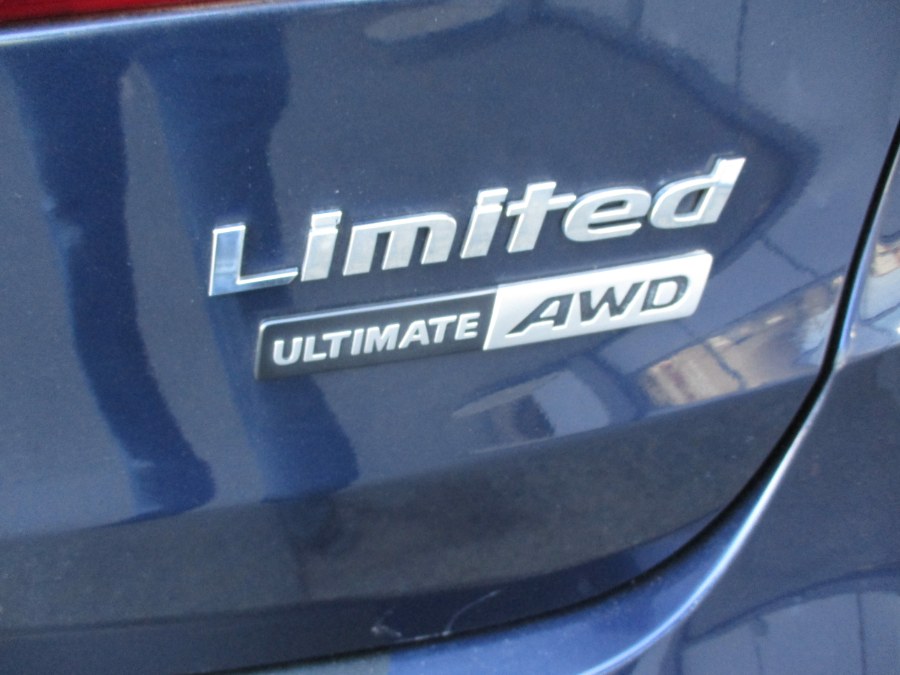 2017 Hyundai Santa Fe Limited Ultimate 3.3L Auto AWD photo