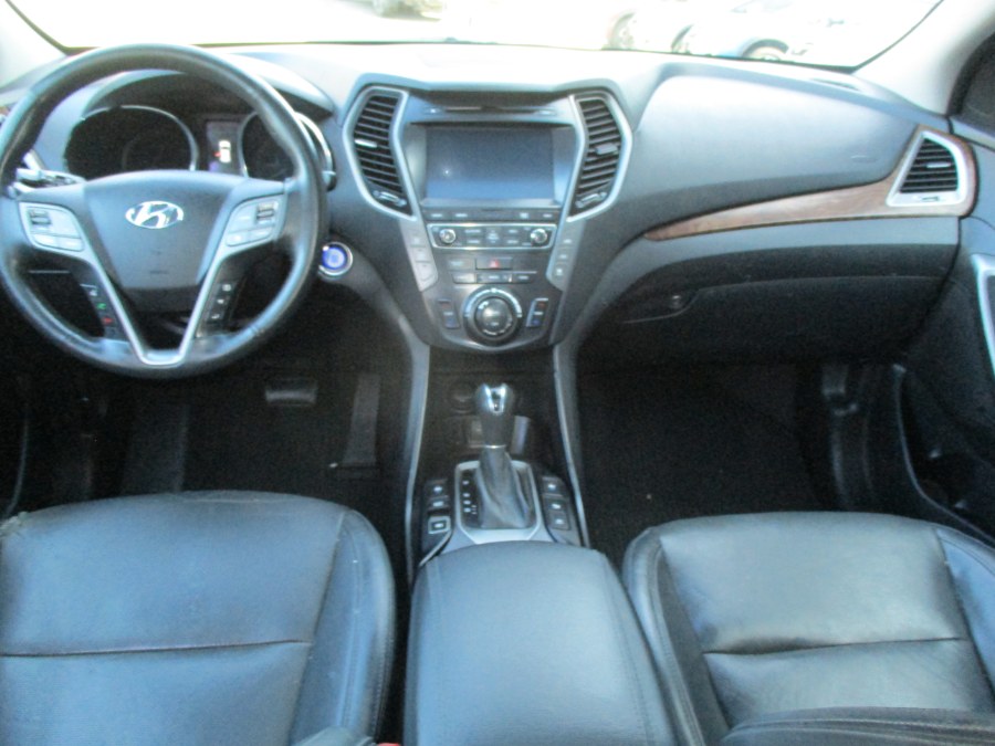 2017 Hyundai Santa Fe Limited Ultimate 3.3L Auto AWD photo