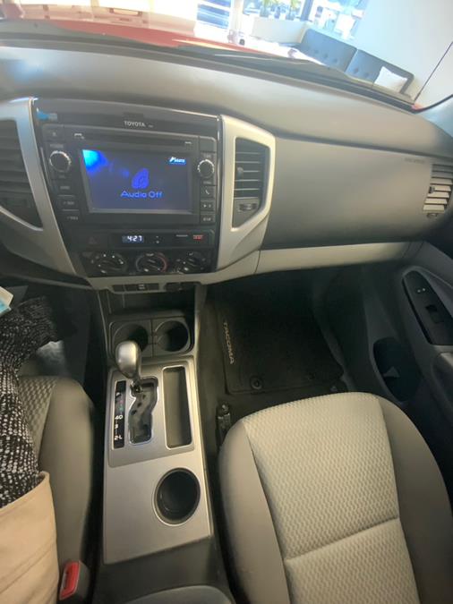 2013 Toyota Tacoma PreRunner V6 photo