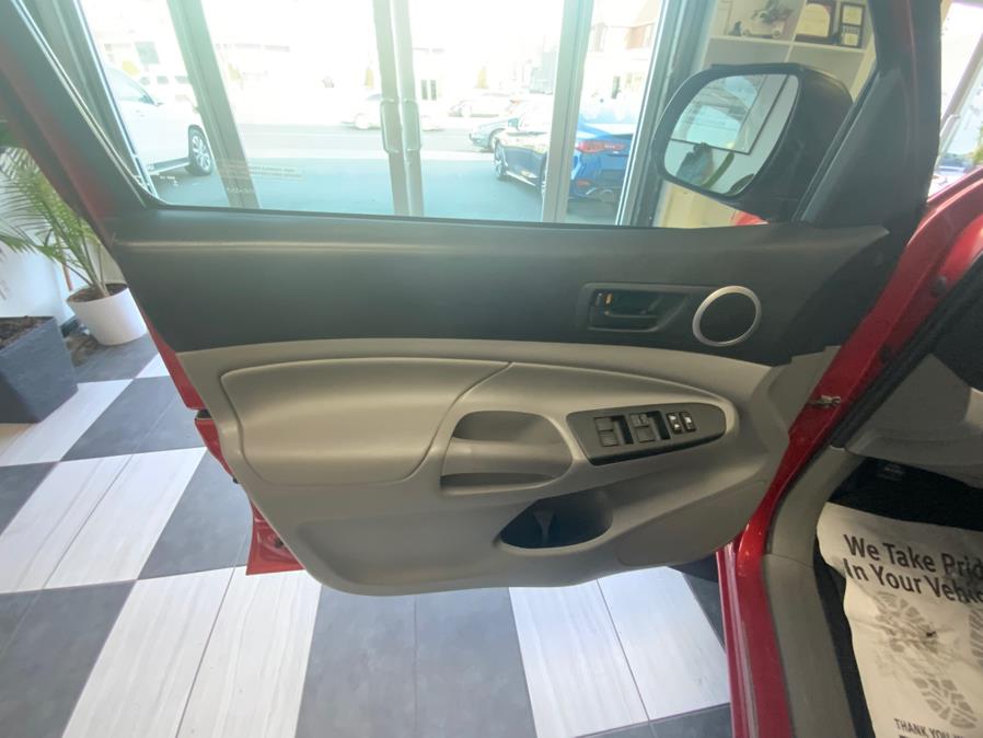 2013 Toyota Tacoma PreRunner V6 photo