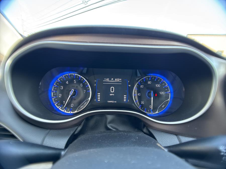 2018 Chrysler Pacifica Touring L photo