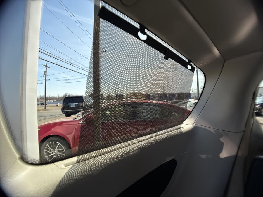 2018 Chrysler Pacifica Touring L photo