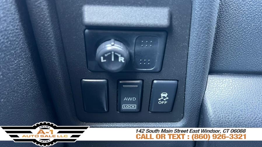 2012 Nissan Rogue S photo