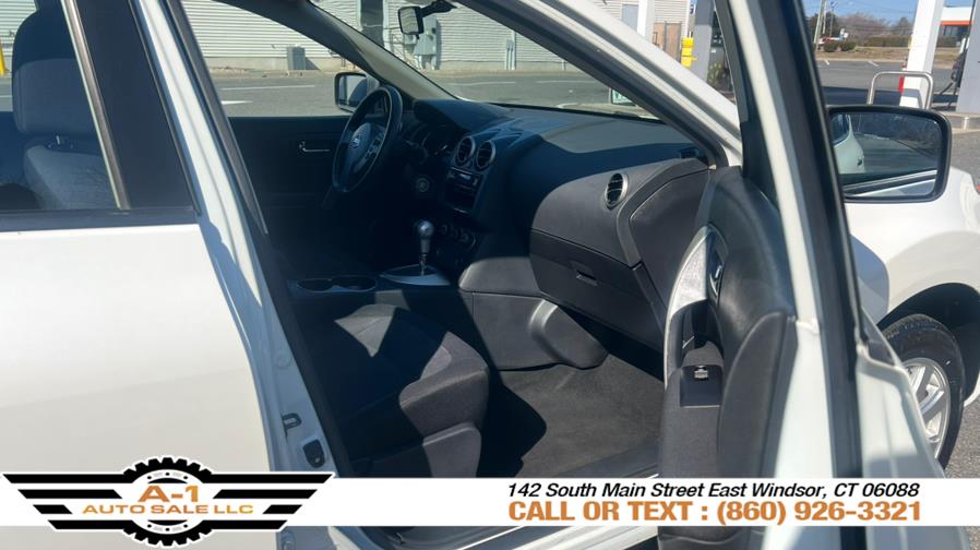 2012 Nissan Rogue S photo