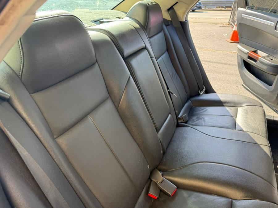2008 Chrysler 300 Limited photo