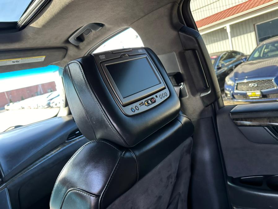 2016 Cadillac Escalade 4WD 4dr Platinum photo
