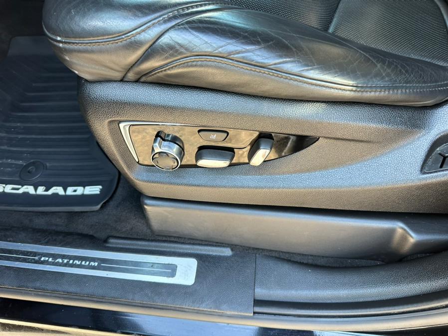 2016 Cadillac Escalade 4WD 4dr Platinum photo