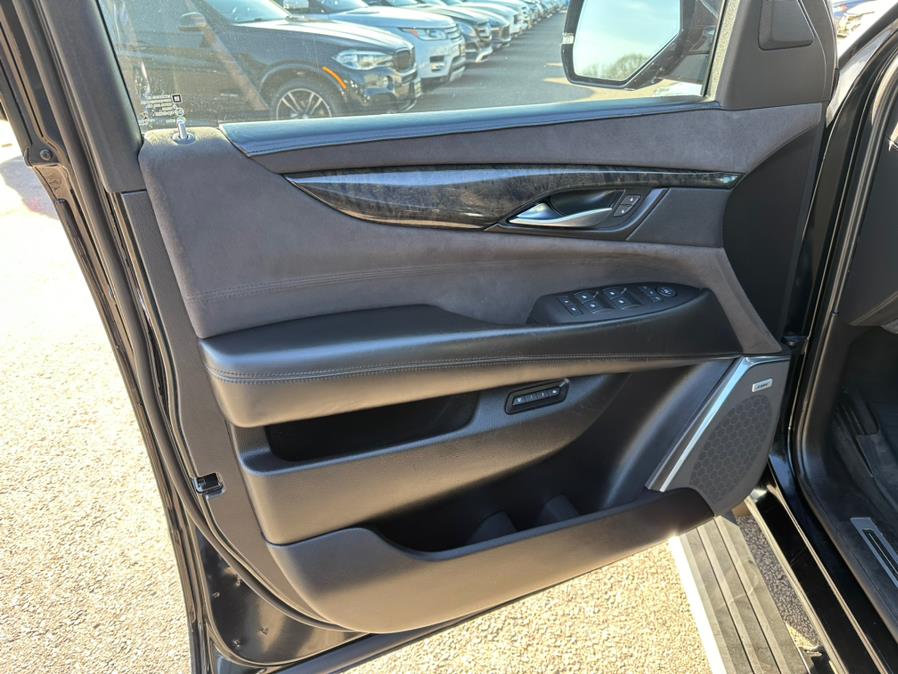 2016 Cadillac Escalade 4WD 4dr Platinum photo