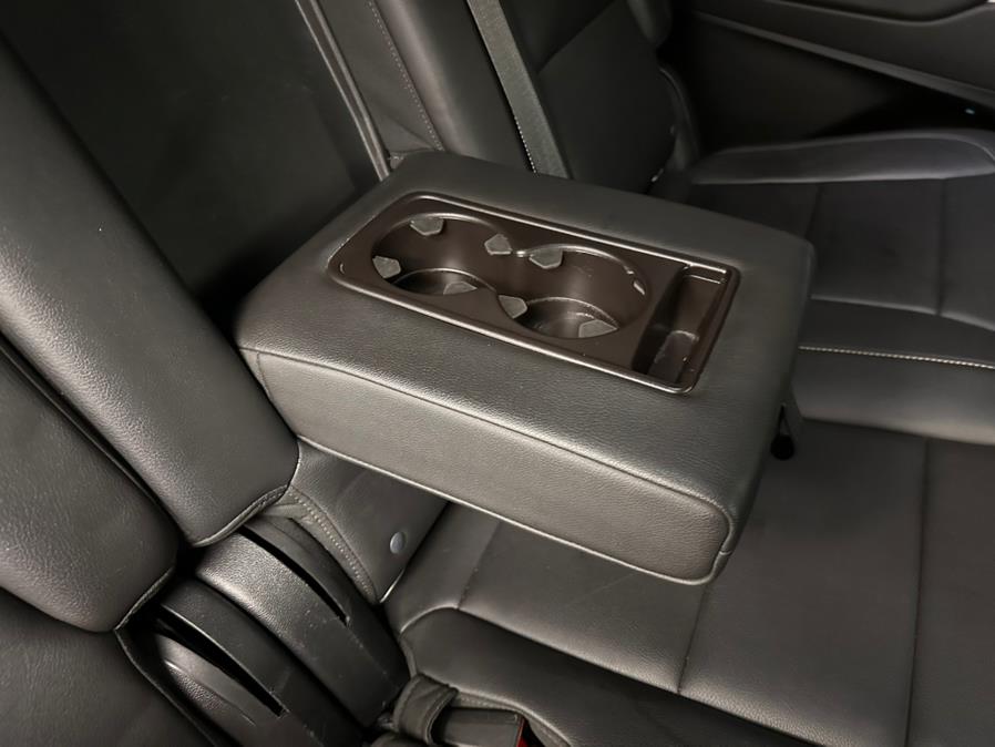 2021 Cadillac Escalade ESV 4WD 4dr Luxury photo