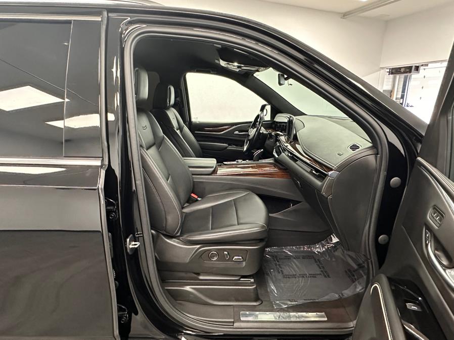 2021 Cadillac Escalade ESV 4WD 4dr Luxury photo