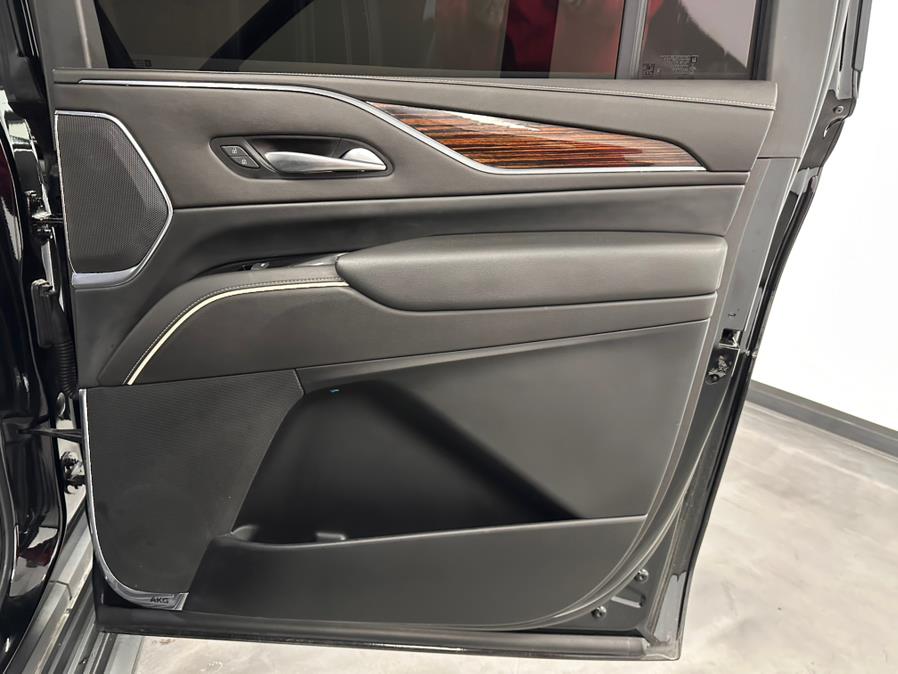 2021 Cadillac Escalade ESV 4WD 4dr Luxury photo