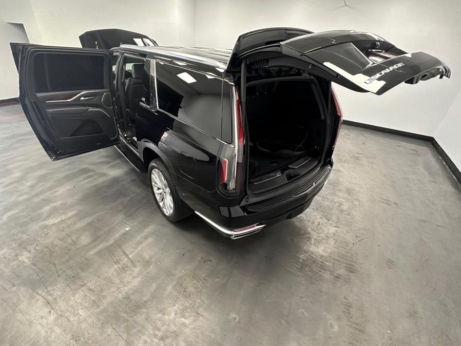 2021 Cadillac Escalade ESV 4WD 4dr Luxury photo