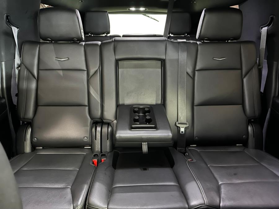 2021 Cadillac Escalade ESV 4WD 4dr Luxury photo
