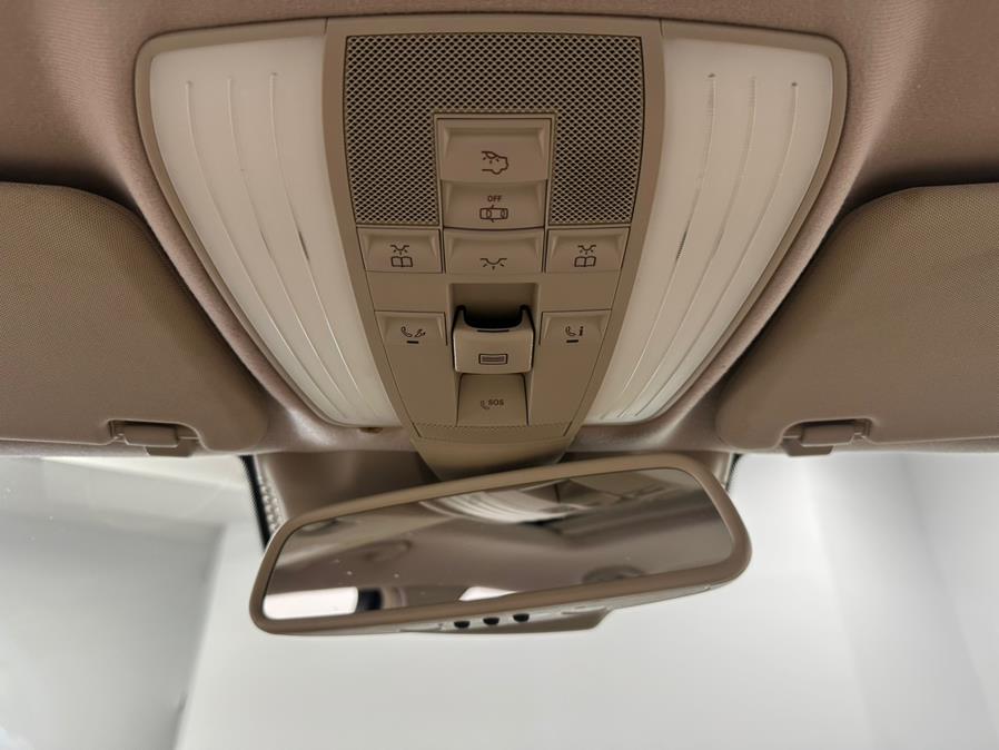 2014 Mercedes-Benz E-Class E350 4MATIC Sport photo