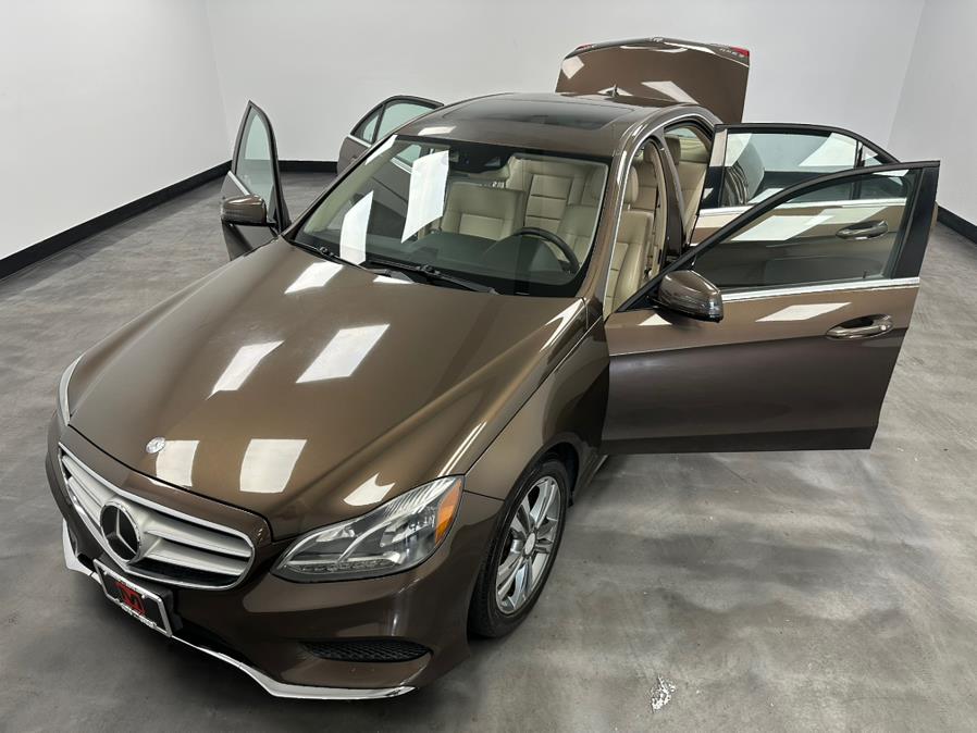 2014 Mercedes-Benz E-Class E350 4MATIC Sport photo