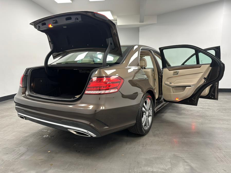 2014 Mercedes-Benz E-Class E350 4MATIC Sport photo