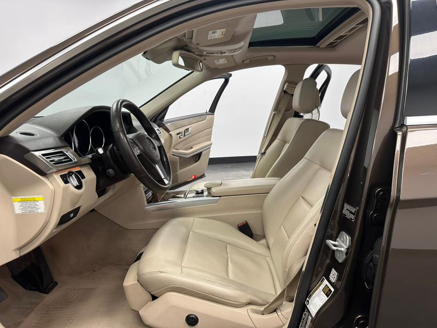 2014 Mercedes-Benz E-Class E350 4MATIC Sport photo