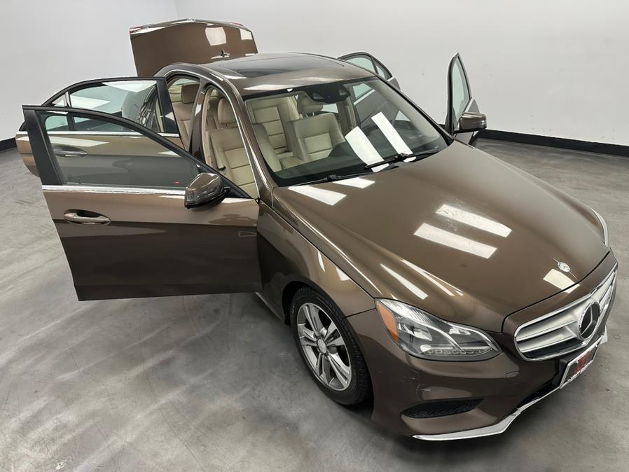 2014 Mercedes-Benz E-Class E350 4MATIC Sport photo