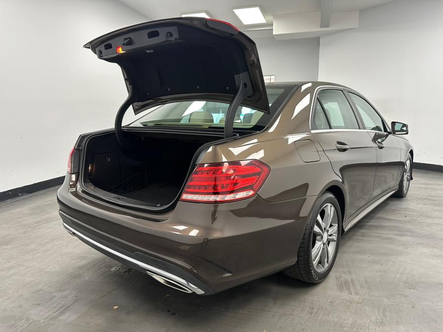 2014 Mercedes-Benz E-Class E350 4MATIC Sport photo